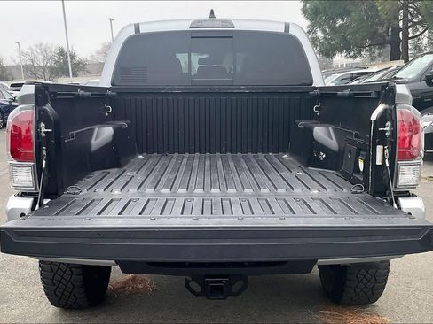 Used 2023 Toyota Tacoma TRD Off-Road image 35