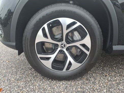 Used 2026 Mercedes-Benz GLC 350e 4MATIC image 5