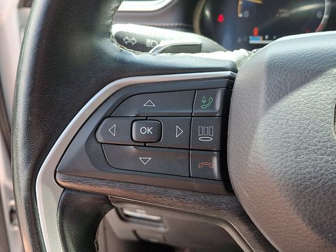 Used 2021 Jeep Grand Cherokee L Limited AWD/4WD image 22