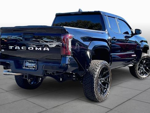 Used 2025 Toyota Tacoma TRD Sport image 13