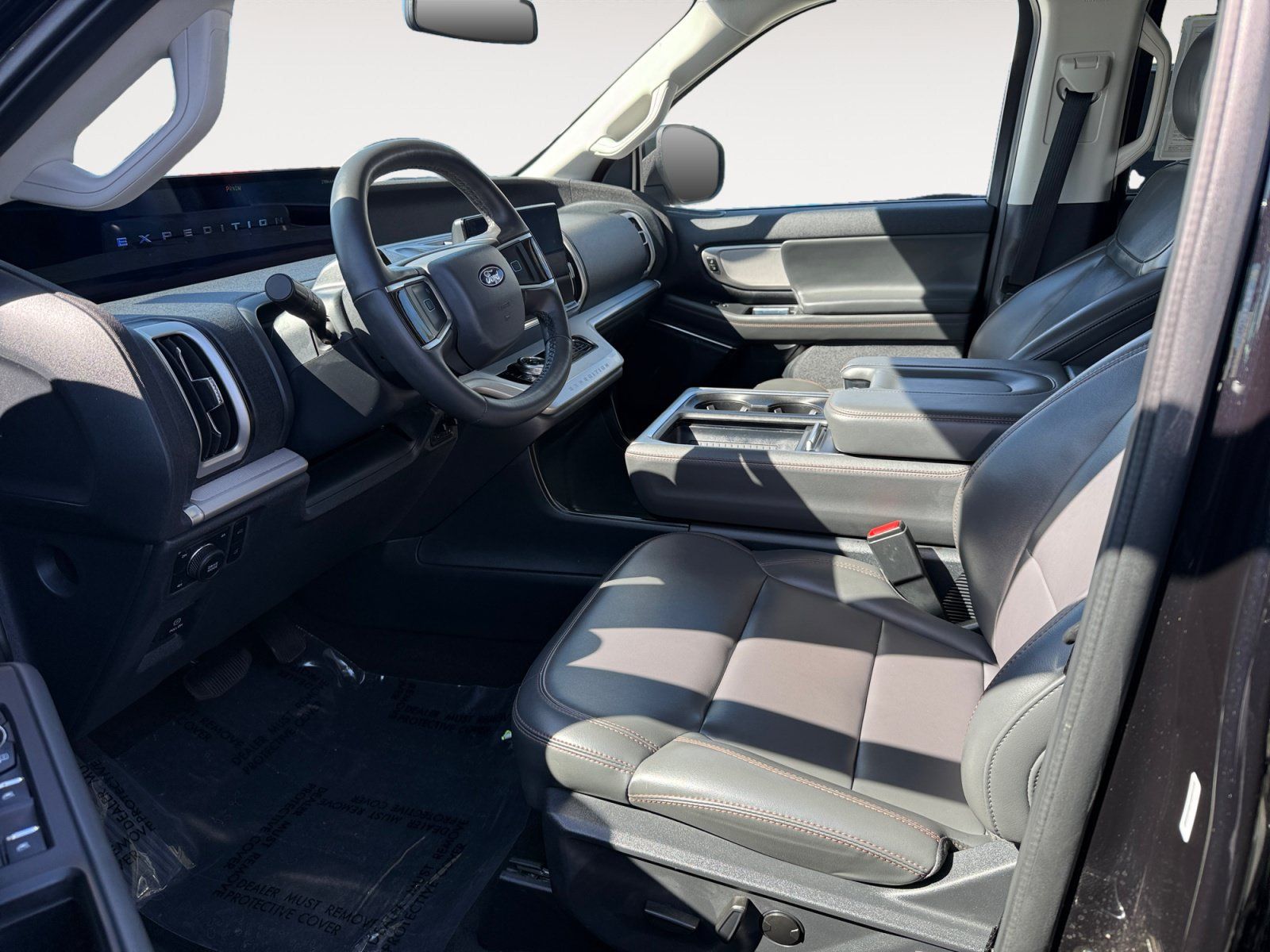 Certified 2025 Ford Expedition Active AWD/4WD image 10