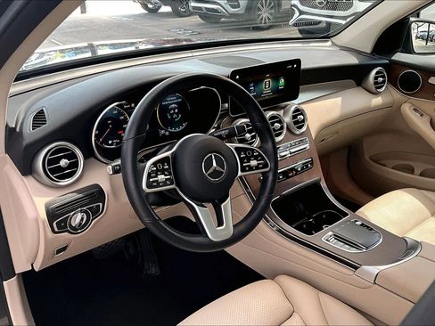 Used 2022 Mercedes-Benz GLC 300 4MATIC image 18
