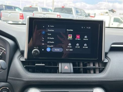 Used 2025 Toyota RAV4 XLE FWD image 20
