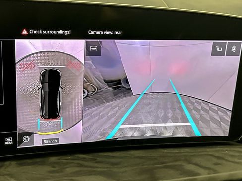 Used 2025 Audi Q5 Premium w/ Convenience Package image 19