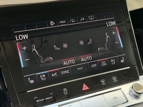 Used 2024 Audi Q8 e-tron Premium Plus w/ Premium Plus Package AWD/4WD image 27