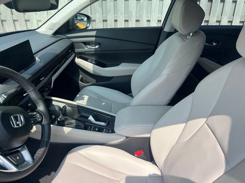 Used 2026 Honda Accord Touring image 4