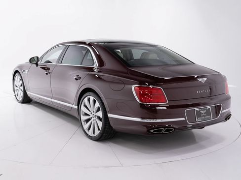 Used 2026 Bentley Flying Spur Plug-In Hybrid AWD/4WD image 3