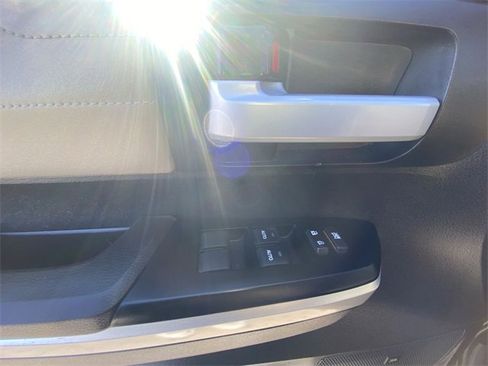 Used 2014 Toyota Tundra Limited w/ Limited Premium Package image 13