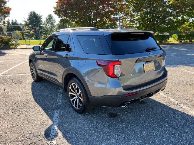 Used 2023 Ford Explorer ST-Line w/ Class IV Trailer Tow Package AWD/4WD image 7