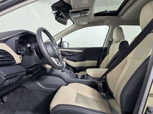 Used 2025 Subaru Outback Premium image 4