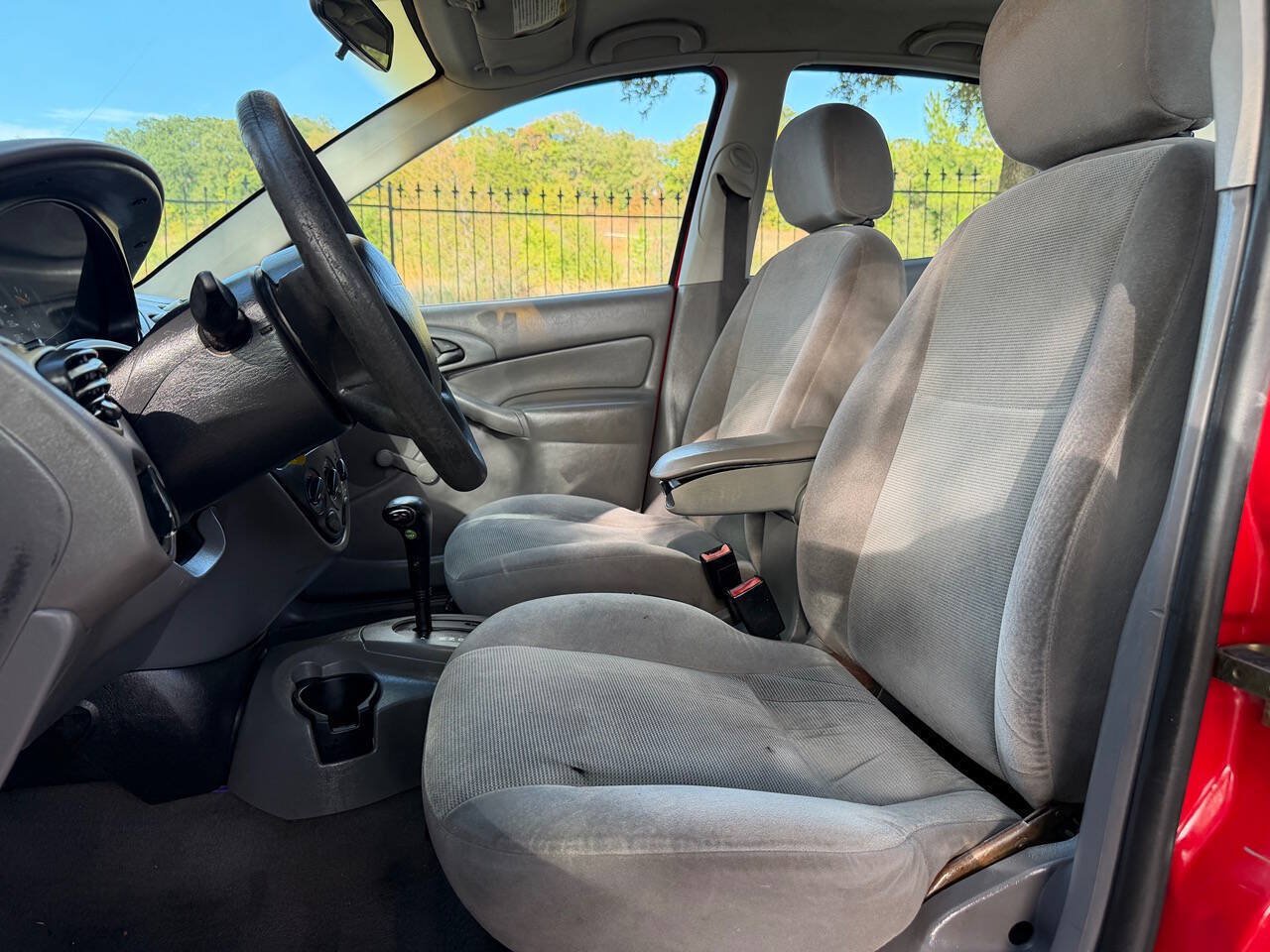 Used 2002 Ford Focus LX FWD image 12