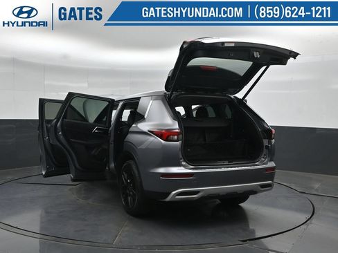 Used 2022 Mitsubishi Outlander SE AWD/4WD image 58
