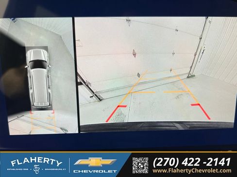 Used 2025 Chevrolet Suburban Z71 w/ Comfort Package AWD/4WD image 35