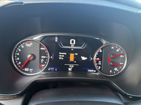 Used 2025 Chevrolet Blazer RS w/ Driver Confidence II Package FWD image 12