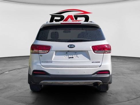 Used 2017 Kia Sorento EX FWD image 4