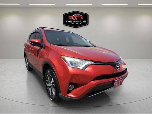 Used 2016 Toyota RAV4 XLE AWD/4WD image 7