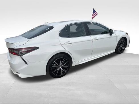Used 2023 Toyota Camry SE image 22