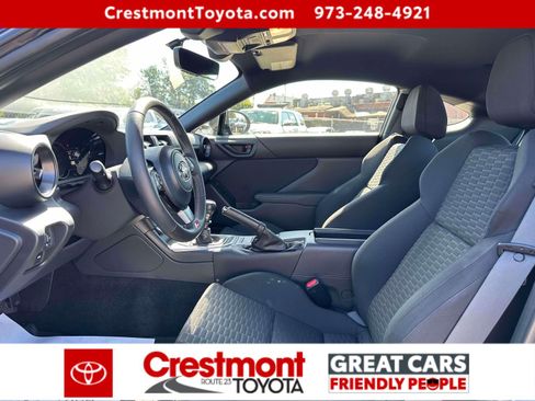 Certified 2024 Toyota GR86 image 9