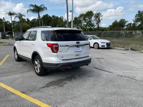 Used 2018 Ford Explorer XLT w/ Equipment Group 202A image 11