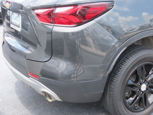 Used 2019 Chevrolet Blazer LT FWD image 12