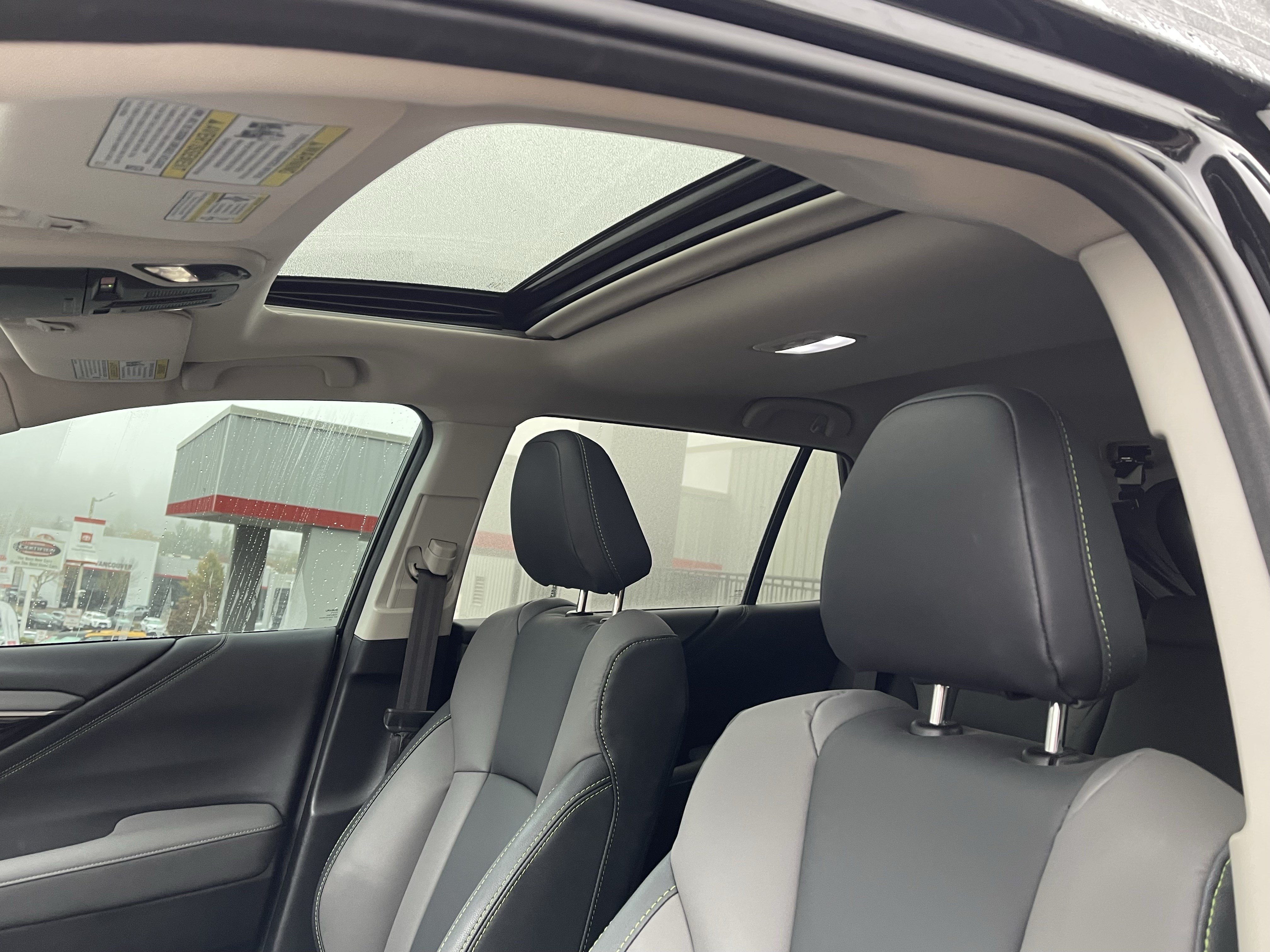 Used 2024 Subaru Outback Onyx Edition AWD/4WD image 18