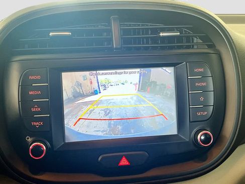 Used 2020 Kia Soul S FWD image 13