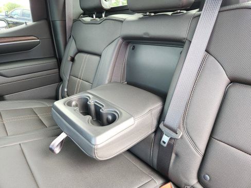 Used 2022 Chevrolet Silverado 1500 High Country w/ Z71 Off-Road Package image 27