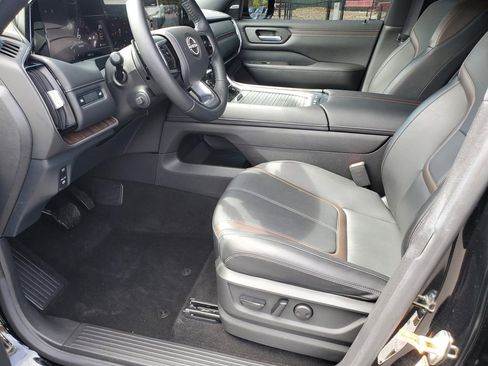 Used 2025 Nissan Armada SL w/ Captain's Chari Seat Package image 17