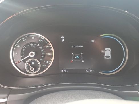 Used 2025 Genesis GV70 2.5T AWD/4WD image 19