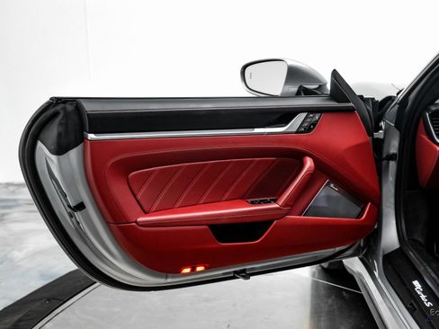 Used 2021 Porsche 911 Turbo S image 84