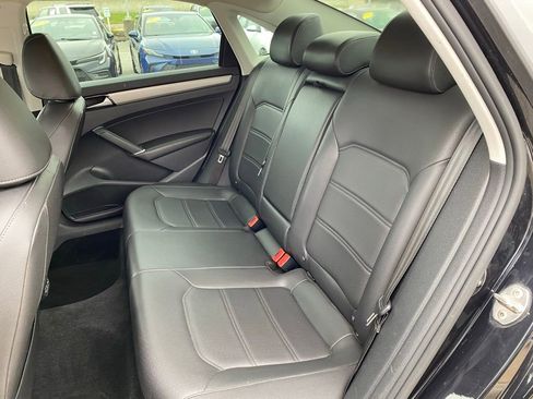 Used 2020 Volkswagen Passat 2.0T SE image 25