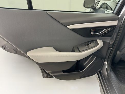 Used 2025 Subaru Outback Premium w/ Popular Package #1A image 28