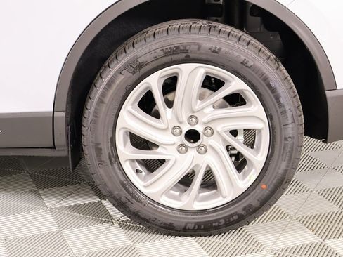 New 2026 Lincoln Corsair Premiere image 19