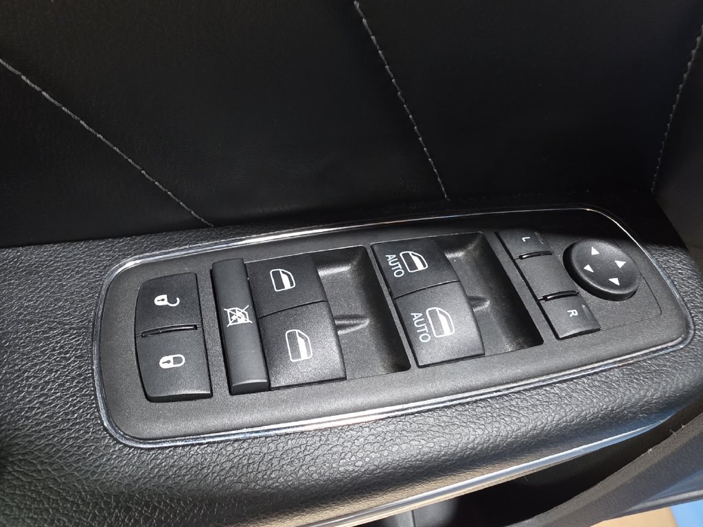 Used 2023 Dodge Charger Scat Pack w/ Plus Group RWD image 15