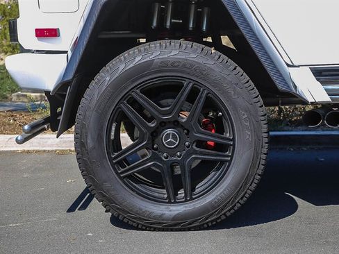 Used 2018 Mercedes-Benz G 550 Squared image 15