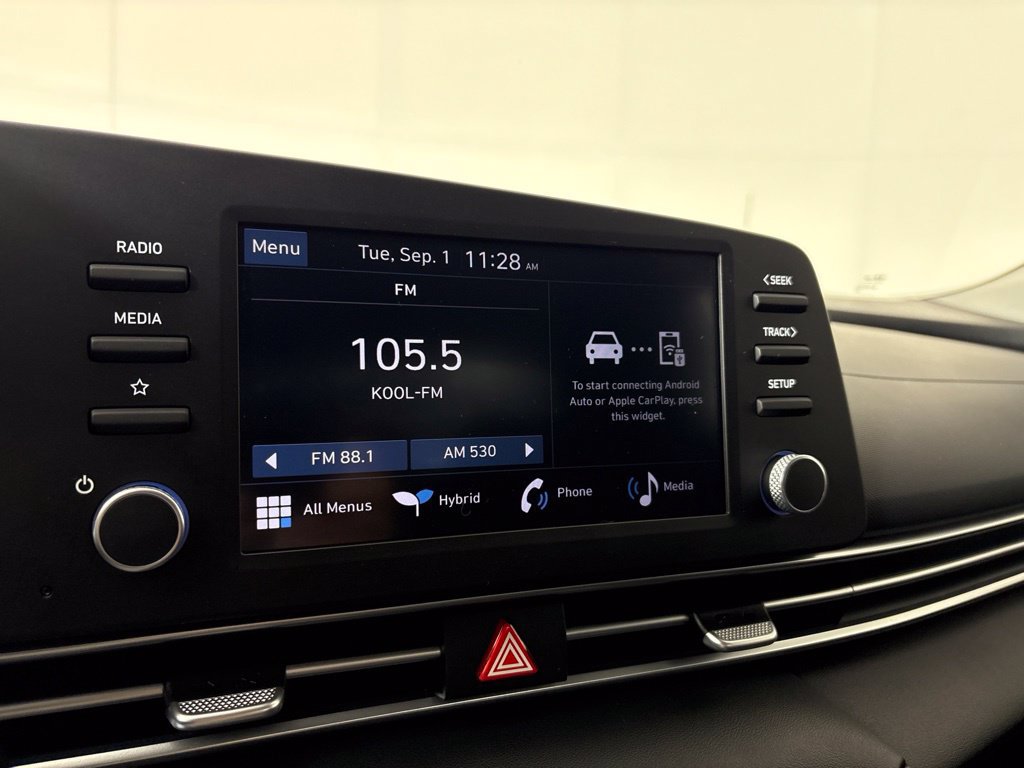 Certified 2025 Hyundai Elantra Hybrid FWD image 27
