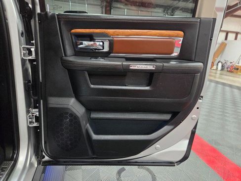 Used 2017 RAM 2500 Longhorn w/ Convenience Group image 38