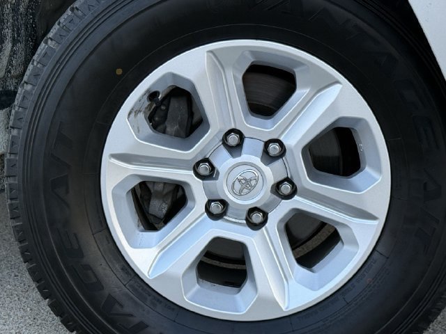 Used 2024 Toyota 4Runner SR5 RWD image 9