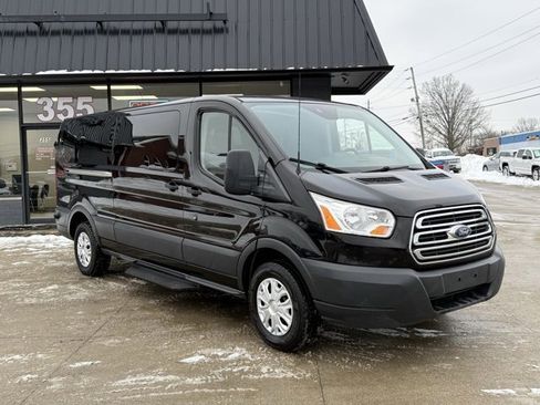 Used 2018 Ford Transit 350 XLT image 17