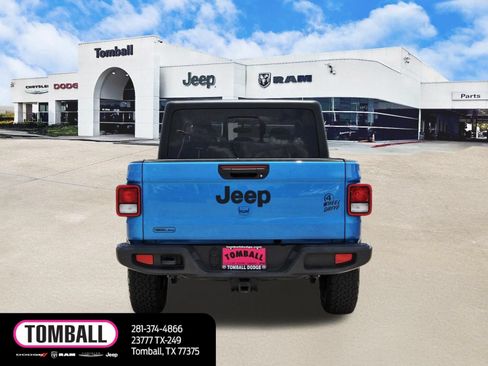 Used 2022 Jeep Gladiator Sport AWD/4WD image 6