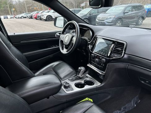 Used 2019 Jeep Grand Cherokee Limited w/ Trailer Tow Group IV image 14