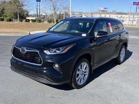 New 2026 Toyota Highlander Limited image 1