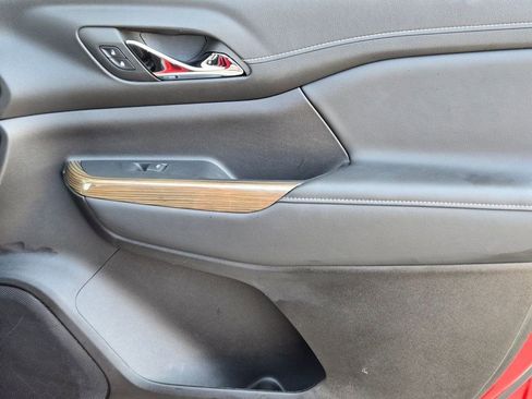 Used 2023 GMC Acadia SLE w/ Driver Convenience Package image 29