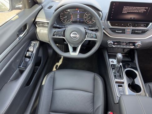 New 2025 Nissan Altima 2.5 SL image 15