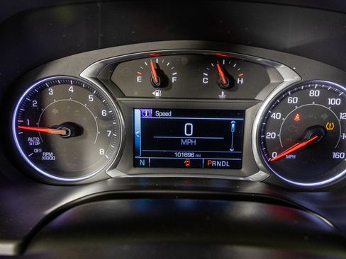 Used 2017 GMC Acadia SLE image 33