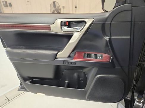 Used 2019 Lexus GX 460 Premium AWD/4WD image 28