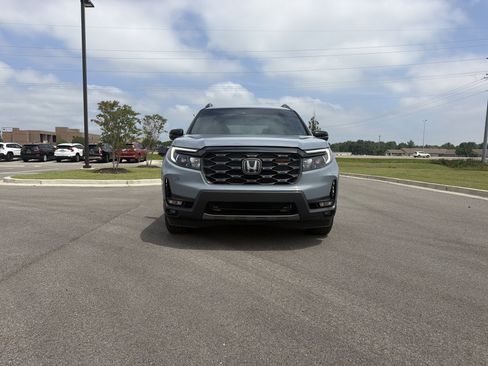 Certified 2024 Honda Passport TrailSport image 8