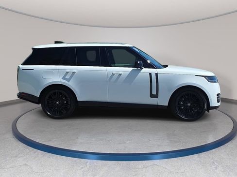 Certified 2023 Land Rover Range Rover SE AWD/4WD image 4