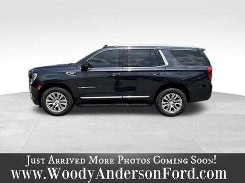 Used 2023 GMC Yukon Denali RWD image 3