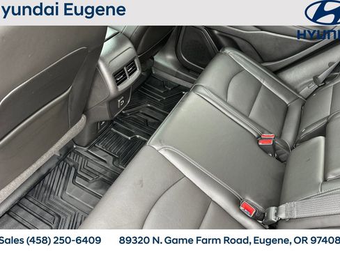 Used 2022 GMC Terrain SLT image 18